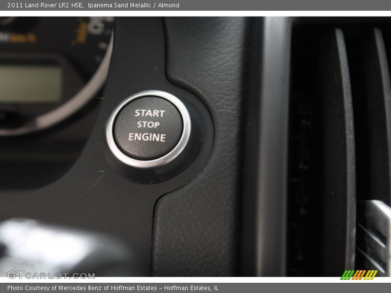 Ipanema Sand Metallic / Almond 2011 Land Rover LR2 HSE