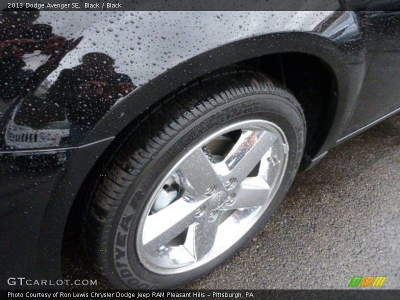 Black / Black 2013 Dodge Avenger SE