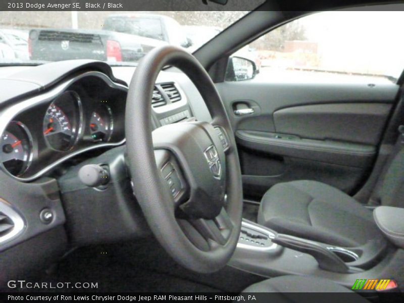 Black / Black 2013 Dodge Avenger SE