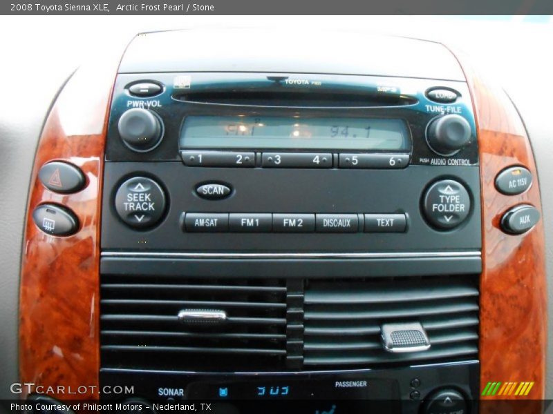 Audio System of 2008 Sienna XLE