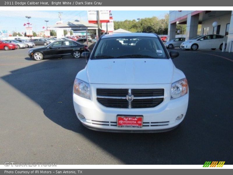 Bright White / Dark Slate Gray 2011 Dodge Caliber Heat
