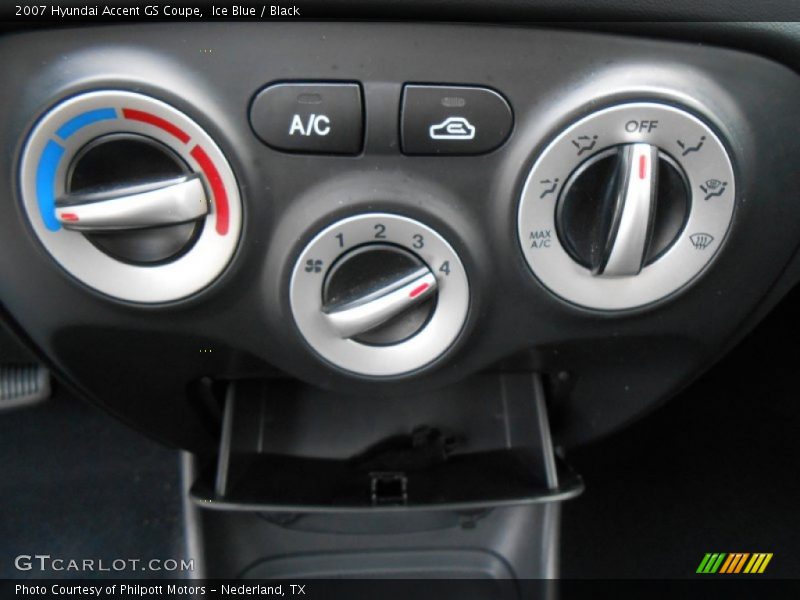 Controls of 2007 Accent GS Coupe