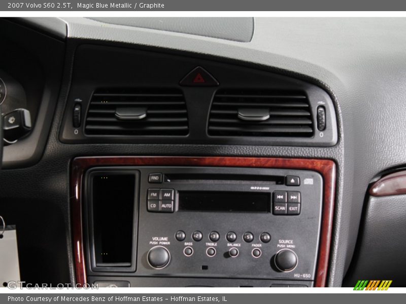 Audio System of 2007 S60 2.5T