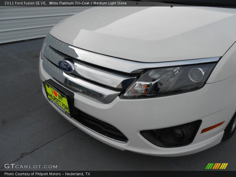 White Platinum Tri-Coat / Medium Light Stone 2011 Ford Fusion SE V6
