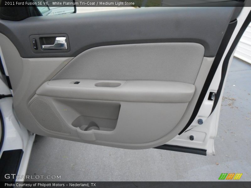 White Platinum Tri-Coat / Medium Light Stone 2011 Ford Fusion SE V6
