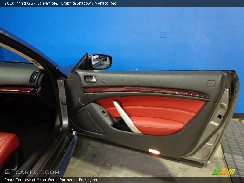 Door Panel of 2010 G 37 Convertible