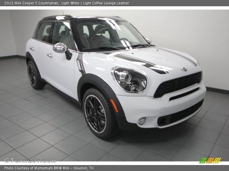 Front 3/4 View of 2013 Cooper S Countryman