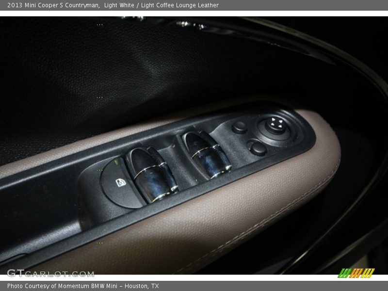 Controls of 2013 Cooper S Countryman