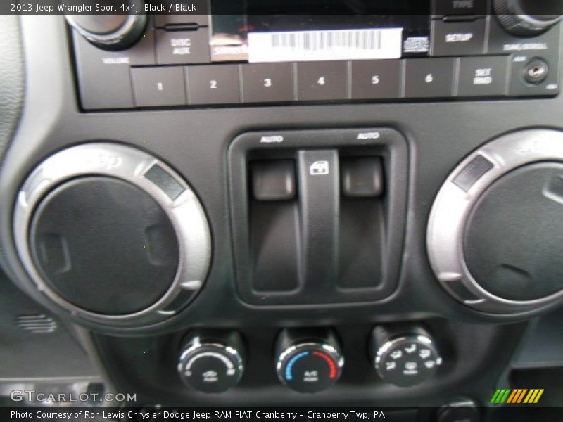 Black / Black 2013 Jeep Wrangler Sport 4x4