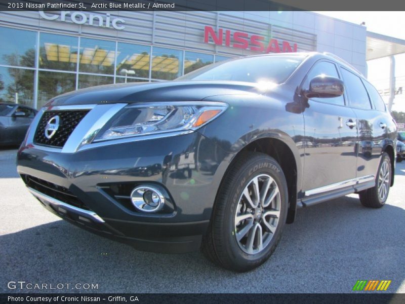 Arctic Blue Metallic / Almond 2013 Nissan Pathfinder SL