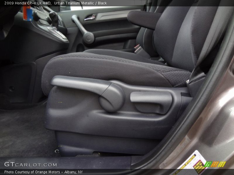 Urban Titanium Metallic / Black 2009 Honda CR-V LX 4WD