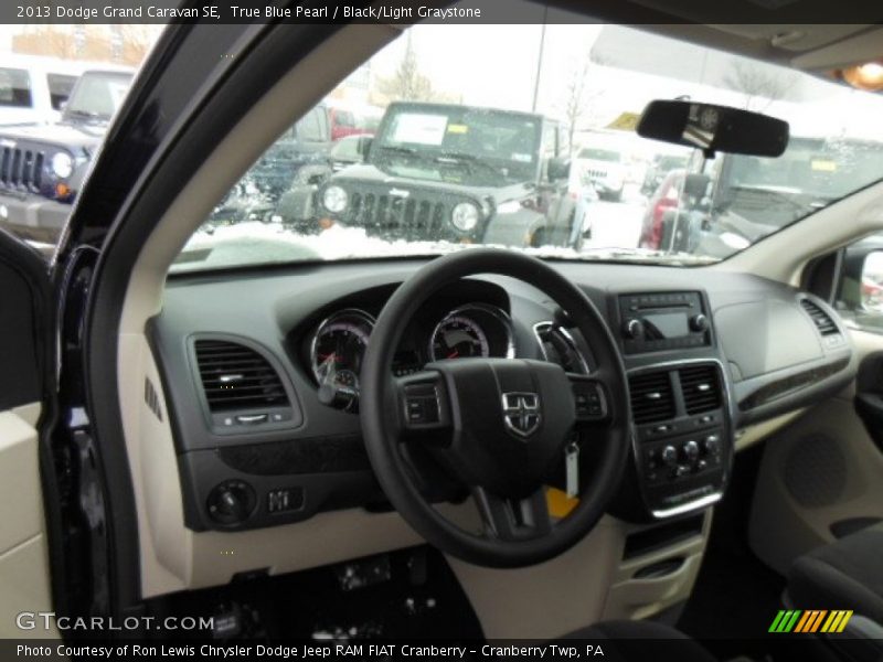 True Blue Pearl / Black/Light Graystone 2013 Dodge Grand Caravan SE