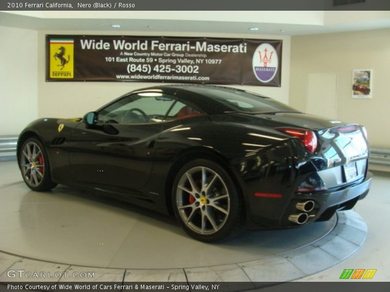 Nero (Black) / Rosso 2010 Ferrari California