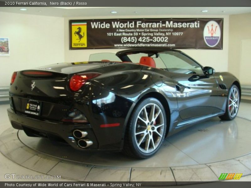 Nero (Black) / Rosso 2010 Ferrari California