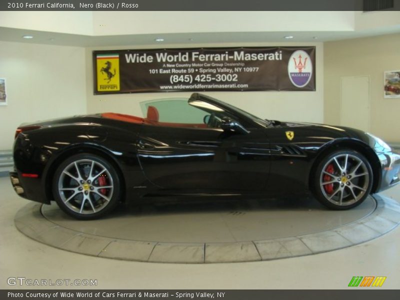 Nero (Black) / Rosso 2010 Ferrari California