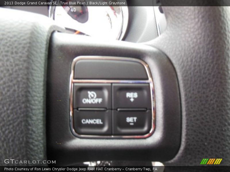 True Blue Pearl / Black/Light Graystone 2013 Dodge Grand Caravan SE