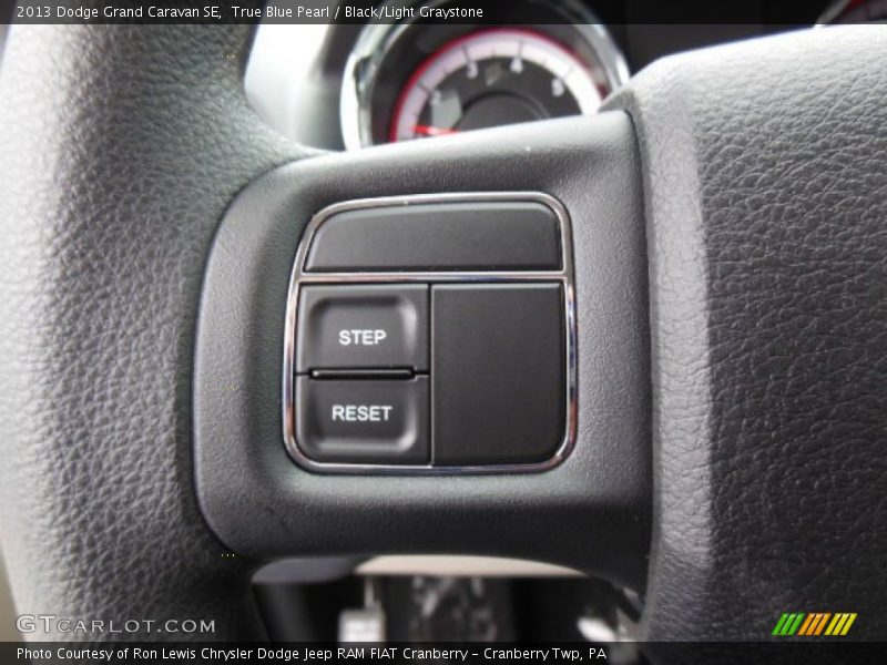 True Blue Pearl / Black/Light Graystone 2013 Dodge Grand Caravan SE