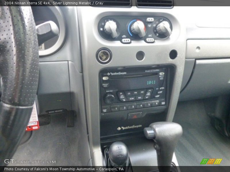 Silver Lightning Metallic / Gray 2004 Nissan Xterra SE 4x4
