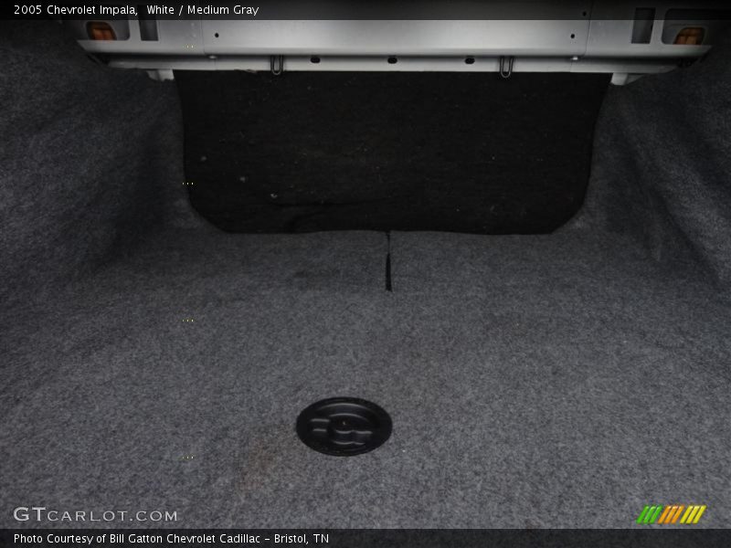 White / Medium Gray 2005 Chevrolet Impala