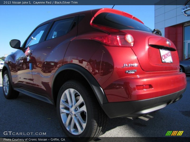 Cayenne Red / Black/Silver Trim 2013 Nissan Juke S