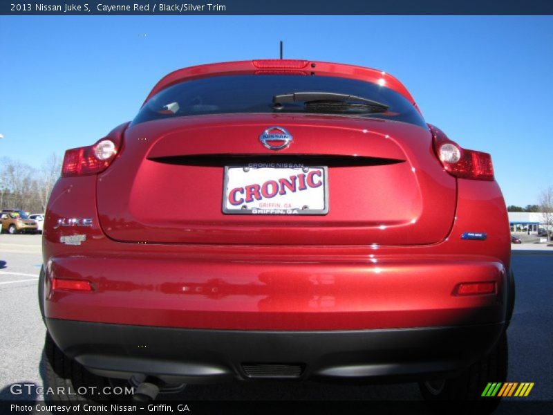 Cayenne Red / Black/Silver Trim 2013 Nissan Juke S