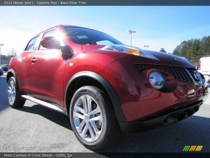 Cayenne Red / Black/Silver Trim 2013 Nissan Juke S