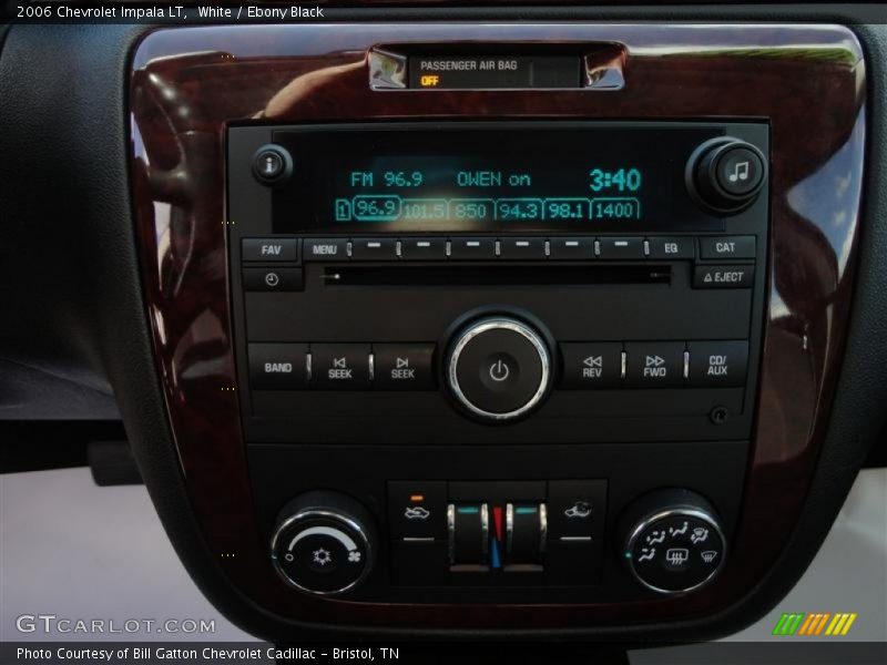 Controls of 2006 Impala LT