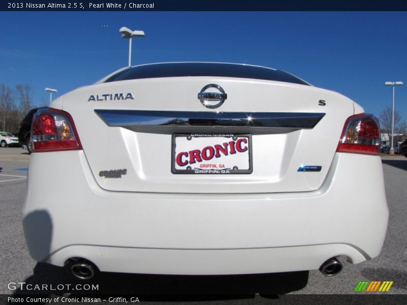 Pearl White / Charcoal 2013 Nissan Altima 2.5 S