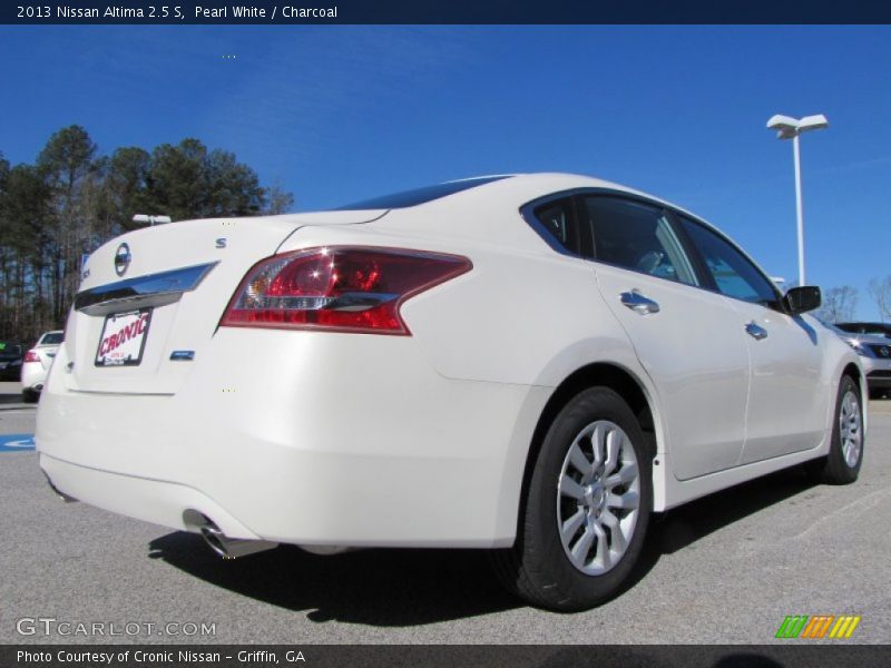 Pearl White / Charcoal 2013 Nissan Altima 2.5 S