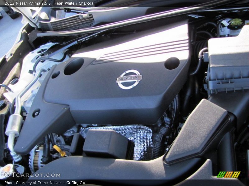 Pearl White / Charcoal 2013 Nissan Altima 2.5 S