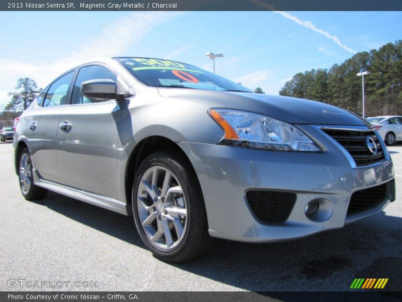 Magnetic Gray Metallic / Charcoal 2013 Nissan Sentra SR