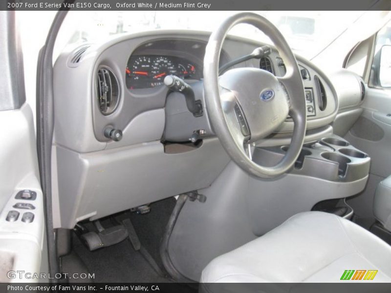 Oxford White / Medium Flint Grey 2007 Ford E Series Van E150 Cargo