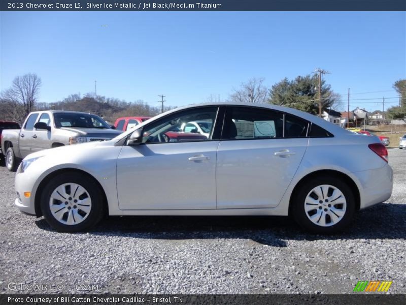 Silver Ice Metallic / Jet Black/Medium Titanium 2013 Chevrolet Cruze LS