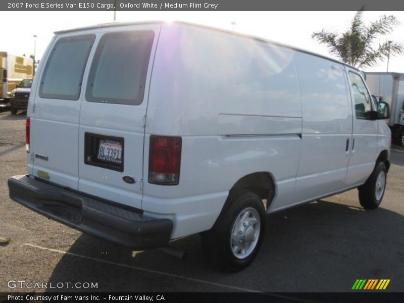 Oxford White / Medium Flint Grey 2007 Ford E Series Van E150 Cargo