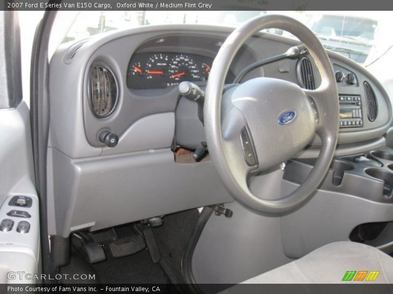 Oxford White / Medium Flint Grey 2007 Ford E Series Van E150 Cargo