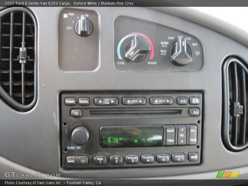 Oxford White / Medium Flint Grey 2007 Ford E Series Van E150 Cargo