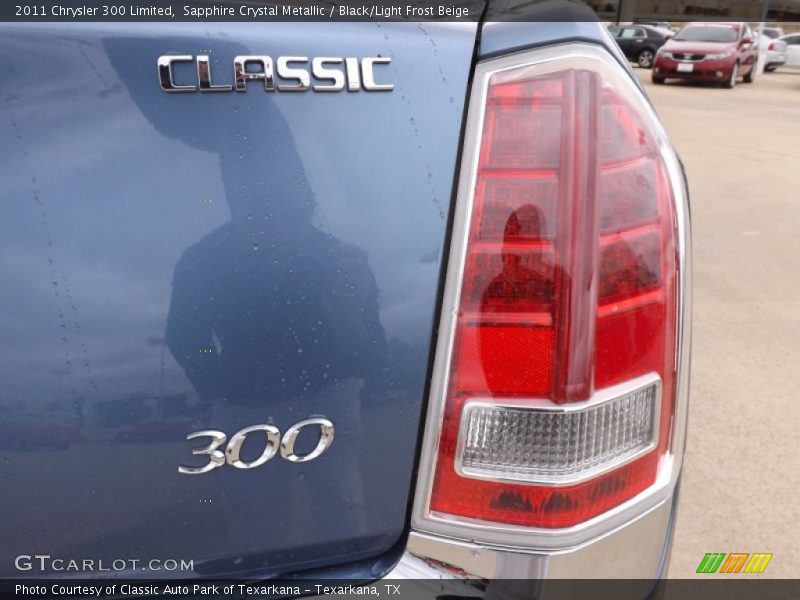 Sapphire Crystal Metallic / Black/Light Frost Beige 2011 Chrysler 300 Limited