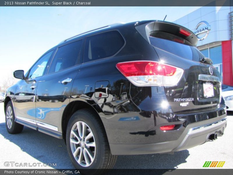 Super Black / Charcoal 2013 Nissan Pathfinder SL