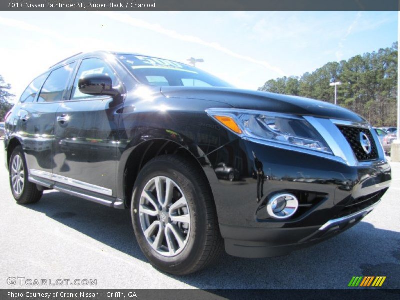 Super Black / Charcoal 2013 Nissan Pathfinder SL
