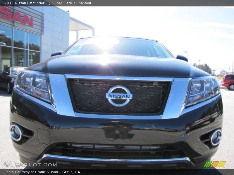 Super Black / Charcoal 2013 Nissan Pathfinder SL