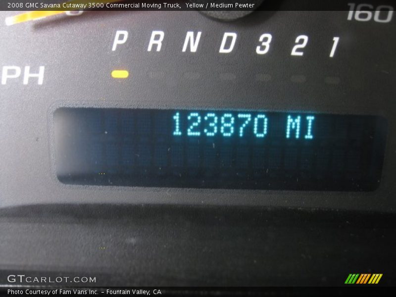 Yellow / Medium Pewter 2008 GMC Savana Cutaway 3500 Commercial Moving Truck