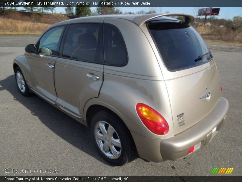 Light Almond Pearl Metallic / Taupe/Pearl Beige 2004 Chrysler PT Cruiser Limited
