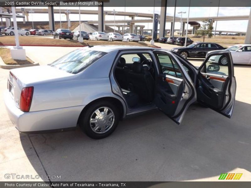 Blue Ice / Midnight Blue 2005 Cadillac DeVille Sedan