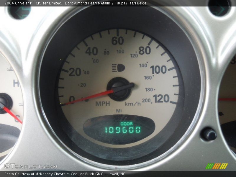 Light Almond Pearl Metallic / Taupe/Pearl Beige 2004 Chrysler PT Cruiser Limited
