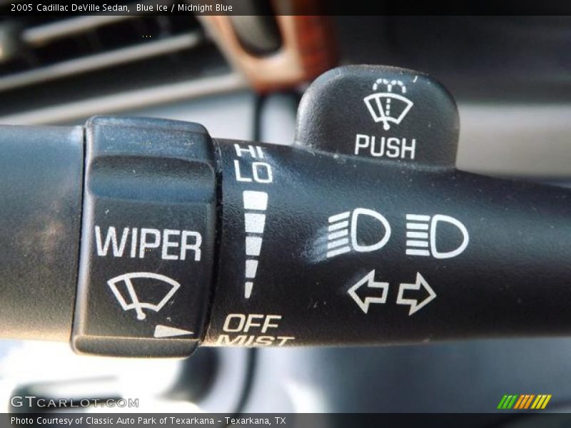 Controls of 2005 DeVille Sedan