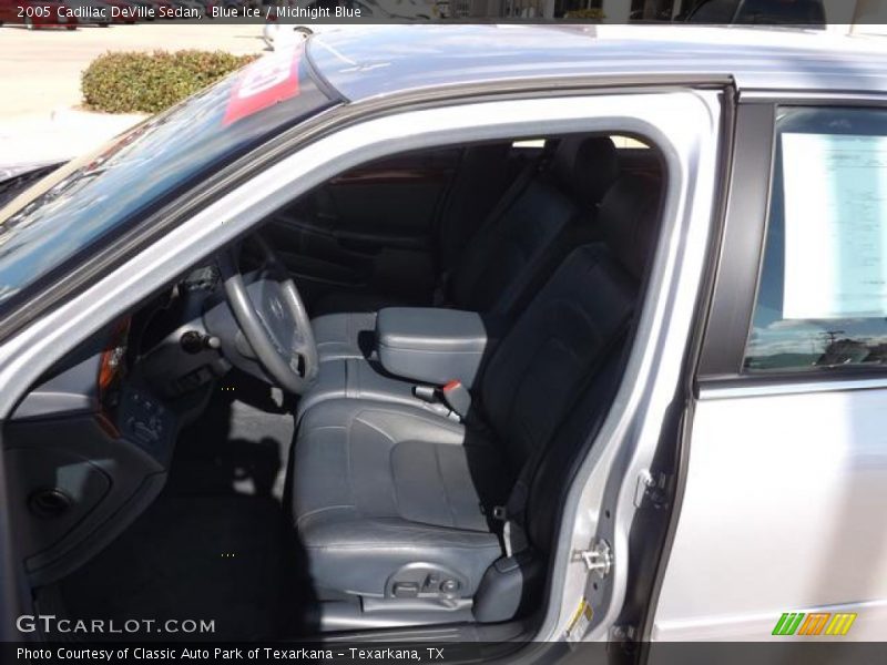 Blue Ice / Midnight Blue 2005 Cadillac DeVille Sedan