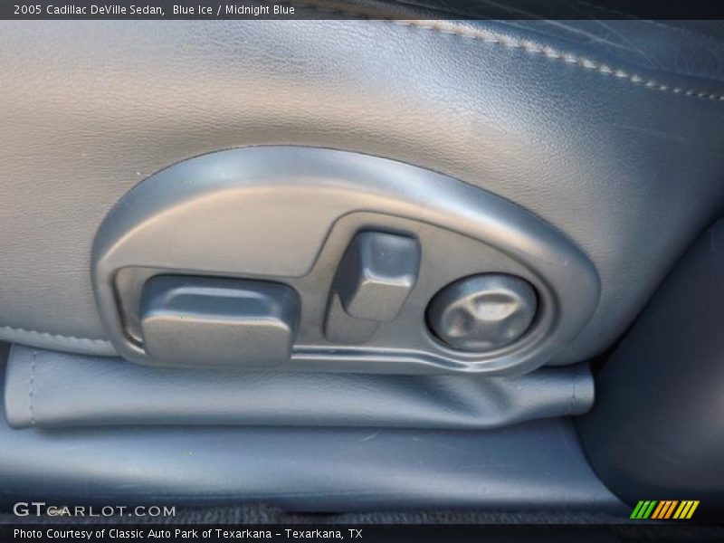 Blue Ice / Midnight Blue 2005 Cadillac DeVille Sedan