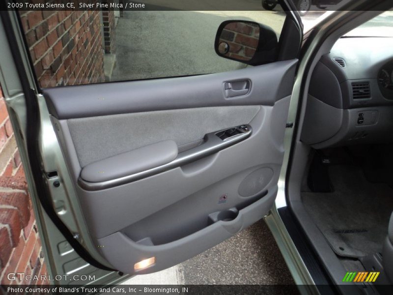Door Panel of 2009 Sienna CE