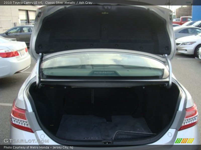 Classic Silver Metallic / Ash Gray 2010 Toyota Camry LE V6