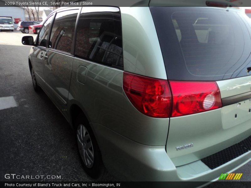 Silver Pine Mica / Stone 2009 Toyota Sienna CE